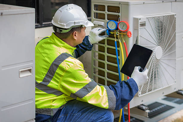 Professional Hvac technician working in Chester, TX